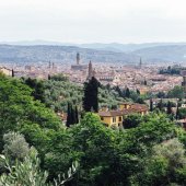 Экскурсия по Флоренции – вид на город с холма Беллосгуардо, справа Палаццо Питти.