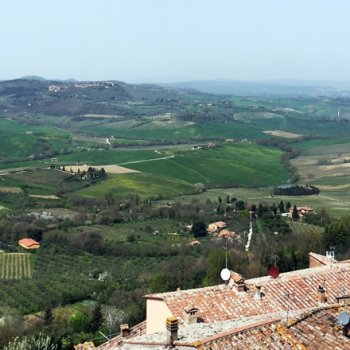 Панорамный вид с самой высокой точки Монтепульчано, Тоскана, экскурсия.