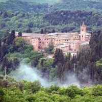 Экскурсия в Монте-Оливето-Маджоре монастырь оливетанского ордена.